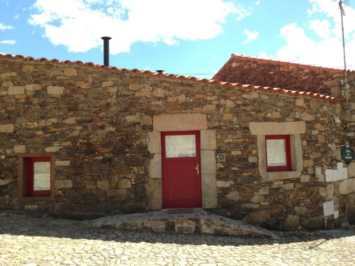 Palheiro Do Castelo - Patio Hotel Sabugal Exterior photo